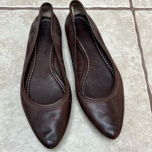 Size 10 , dark brown leather flat. The Frye Company